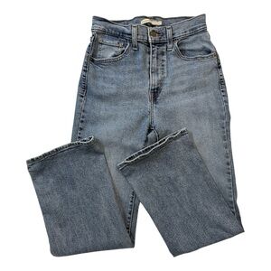 Levi's High Waisted Crop Flare Jeams. Size 27